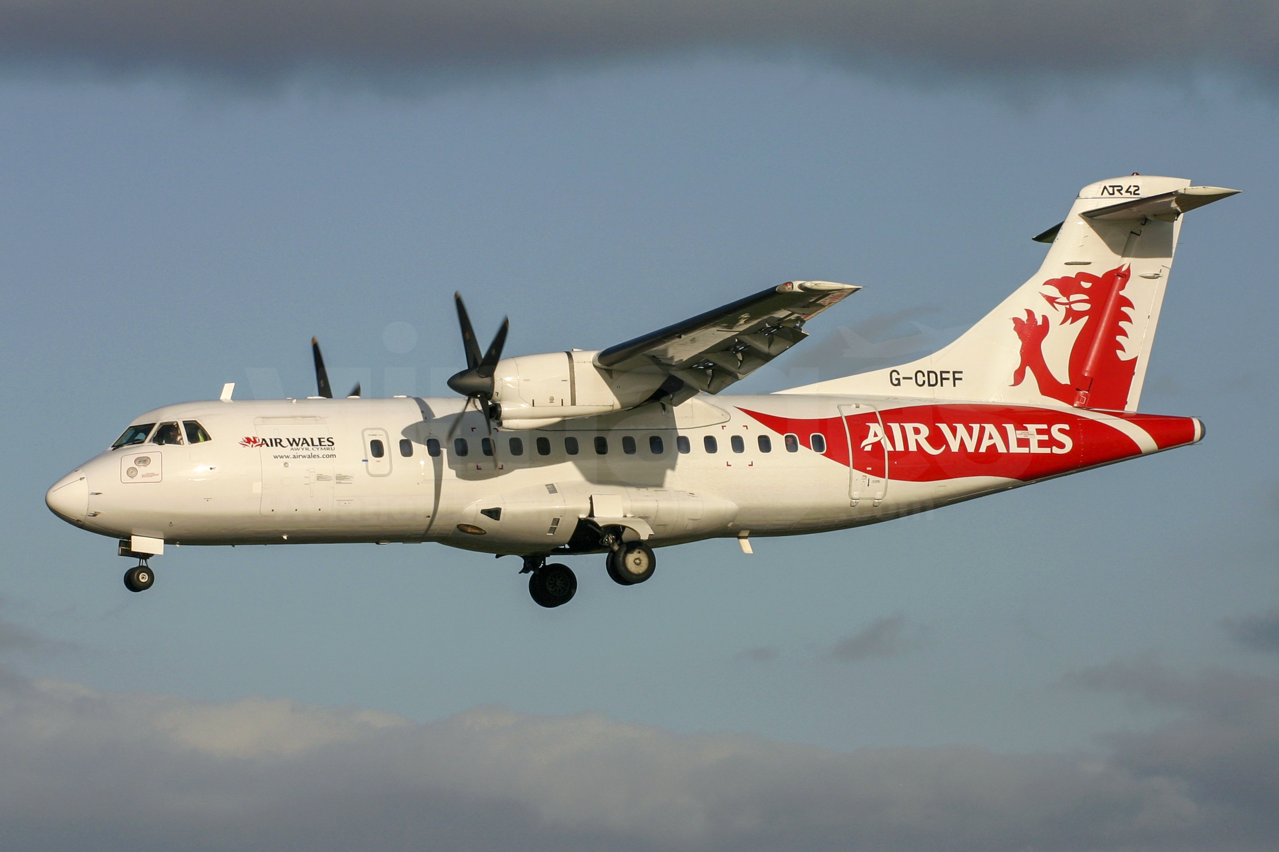 Аир 42. ATR 42‑300 / 320. ATR 42‑300 / 320 салон. ATR ATR 42‑300 / 320 производитель. ATR ATR 42‑300 / 320 салон.