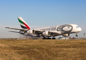Emirates Airbus A380-861 A6-EEJ