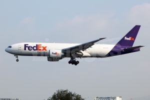 FedEx Express Boeing 777-FHT N843FD