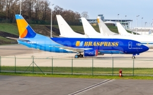 Braspress Air Cargo Boeing 737-4M0(BDSF) OE-IAP / PS-BPA