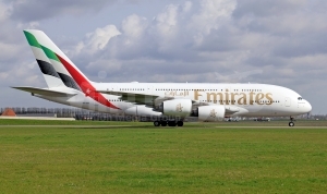 Emirates Airbus A380-861 A6-EOG