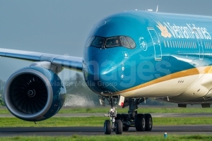 Vietnam Airlines Airbus A350-941 VN-A899